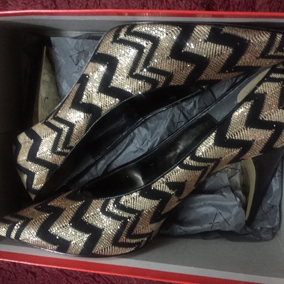 J. Renee evening shoes - Picture 1 of 3